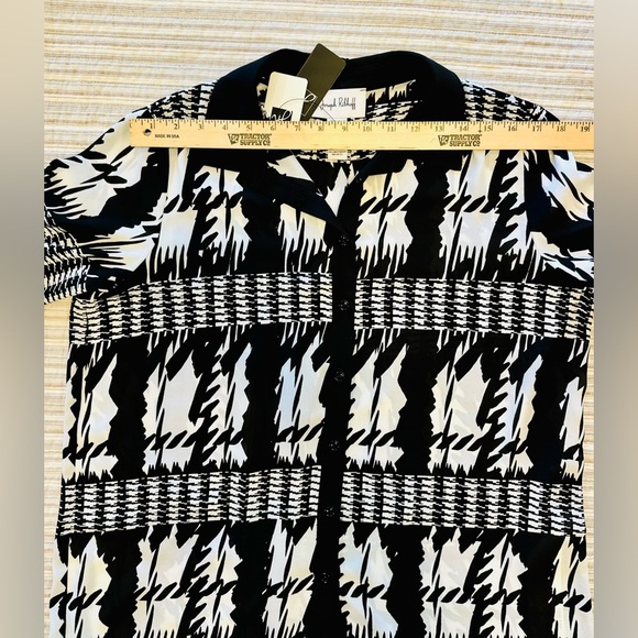 JOSEPH RIBKOFF 224292 WHITE/BLACK LDS BLOUSE, SIZE 12 - Picture 5 of 11